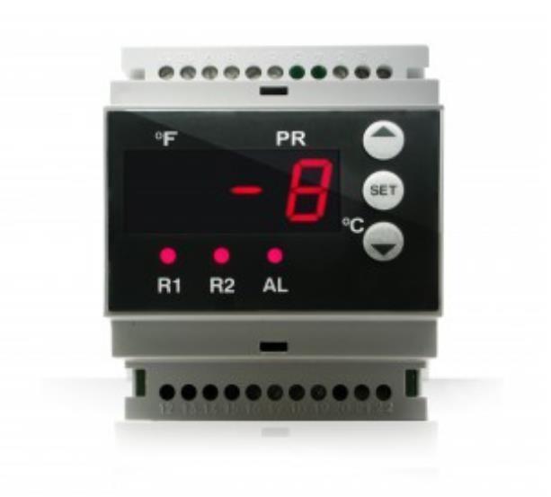 Kühlstellenregler AKO 15226, 2 Relais, 230V, DIN-Schiene