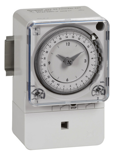 Legrand Polarrex KKT analoge Schaltuhr 230V