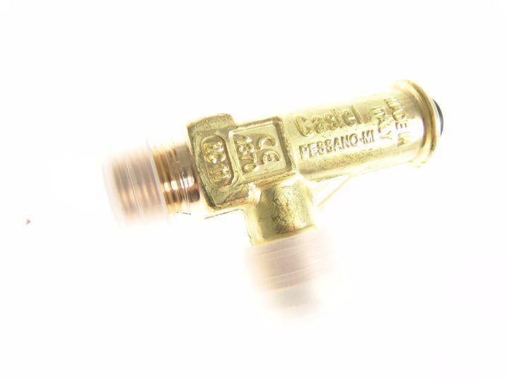 Sicherheitsventil Castel 3060/34C280, 3/8" NPT - 1/2" SAE, 28 bar