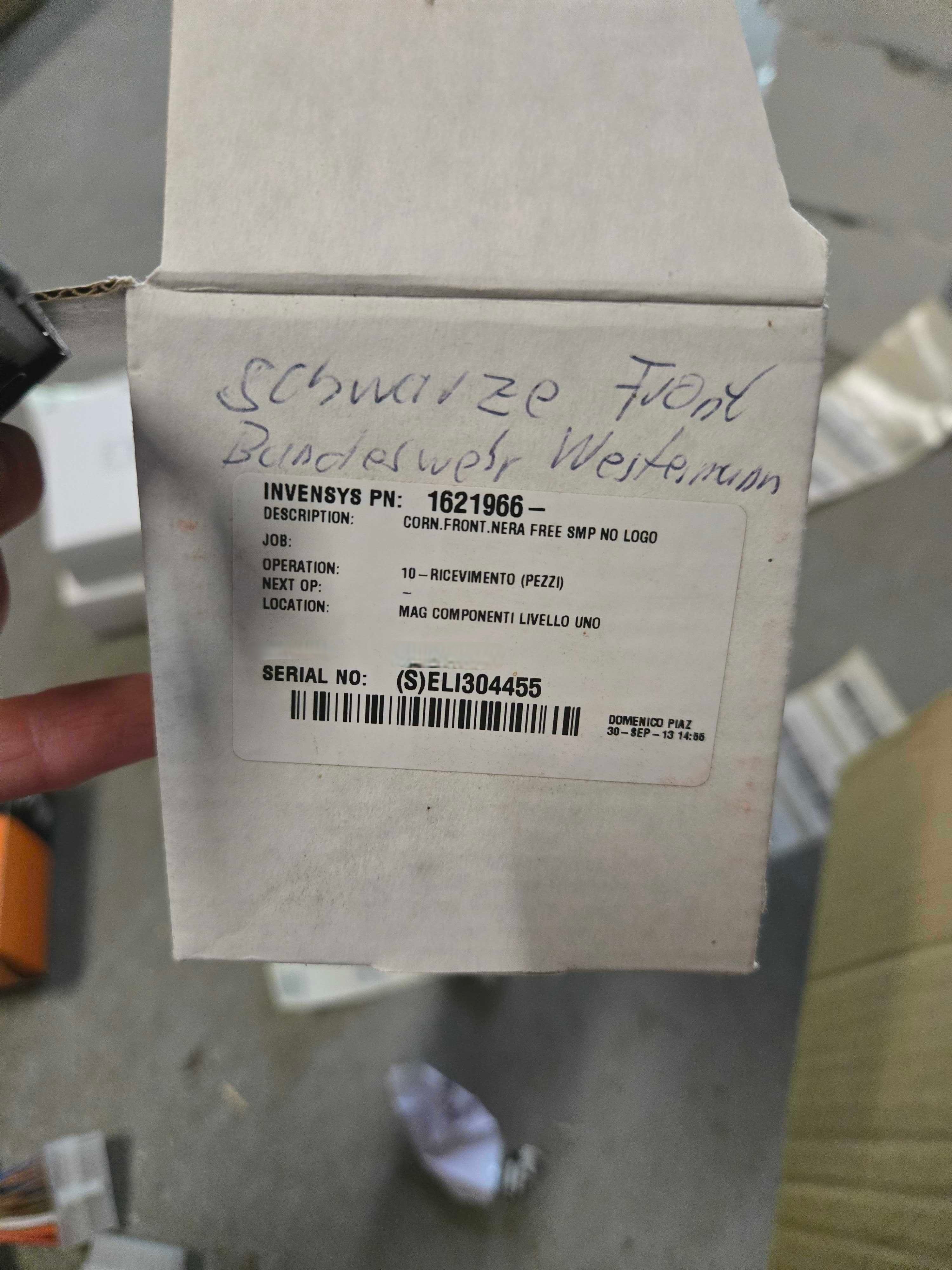 INVENSYS schwarze Frontblende 1621966