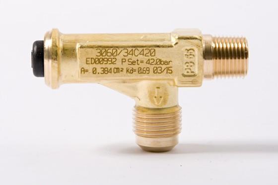 Sicherheitsventil CASTEL 3060/24C420, 1/4" NPT - 1/2" SAE, 42 bar