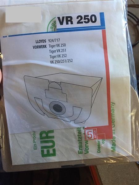 Staubsaugerbeutel VR 250 (5 Stk in Packung), passend für LLOYDS 924/717, Vorwerk Tiger VK 250, Tiger VK 251, Tiger VK 252, Tiger VK 250/251/252
