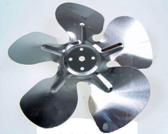 Lüfterflügel, AL, D = 230 mm drückend / 28° (B)