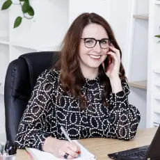 Angela Melzer